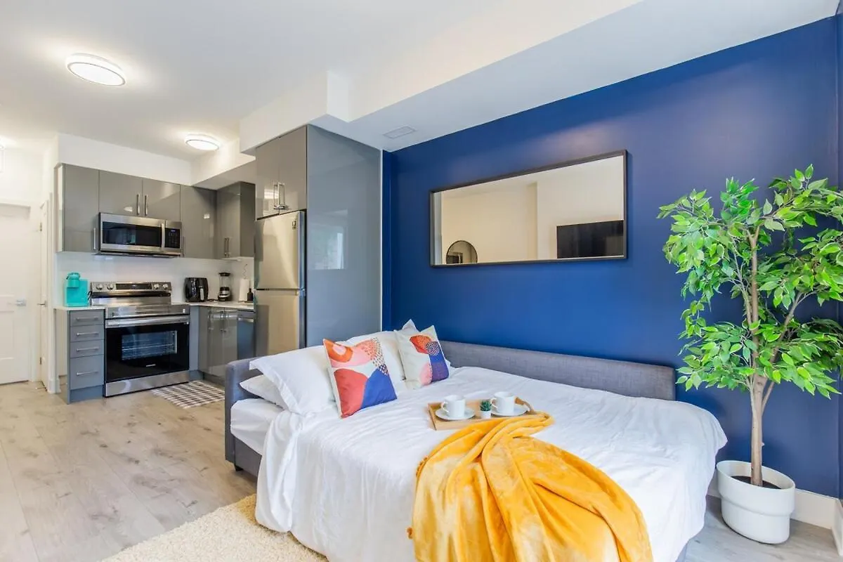 Niagara Luxe Suite, 4Min To Falls With Fireplace, Ping Pong Apartment Niagara Falls